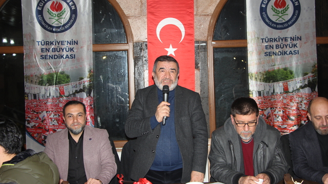 Eğitim Bir-Sen Zara'da kitap tahlil programı düzenledi