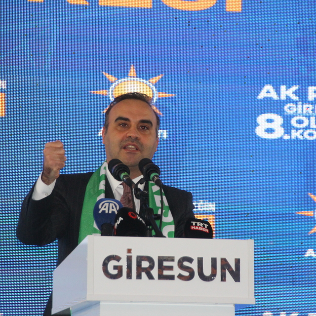 Bakan Kacır: Türkiye'nin semalarını çelik kubbe ile donatacağız