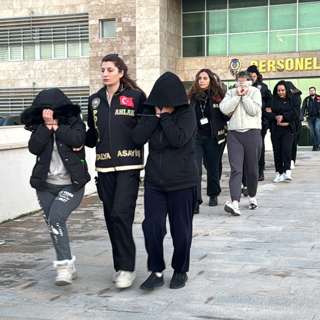 Antalya merkezli fuhuş operasyonunda yakalanan 13 şüpheli tutuklandı