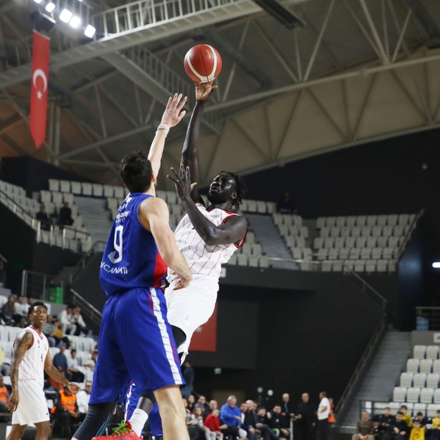 Manisa Basket - Büyükçekmece Basketbol: 87-98