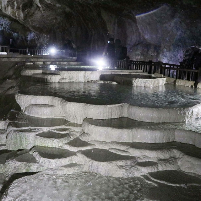 Yer altındaki gizli 'Pamukkale'; Kaklık Mağarası