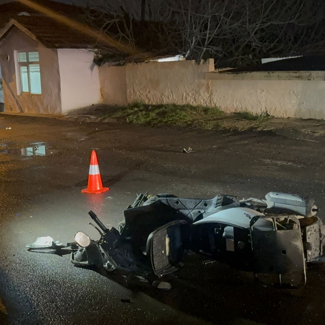 Tekirdağ'da çalıntı motosikletle kaza yapan şüpheli yaralandı