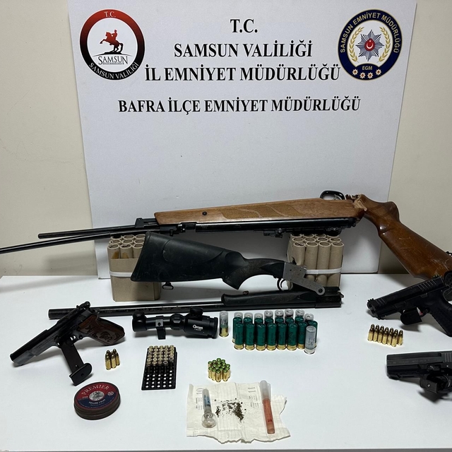 Samsun'da silah ve uyuşturucu operasyonlarında 3 kişi yakalandı