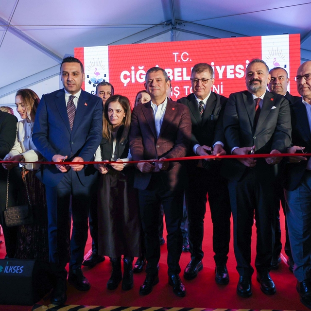 Özgür Özel: İşler doğru gittiğinde halaya birlikte duranların nasıl karşımı...