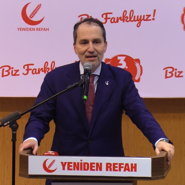 Erbakan: Açlık sınırı altında kalmış maaşları reva görenler milletin iktida...