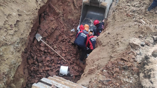 Elazığ'da altyapı kazısında göçük: 1 işçi ölü