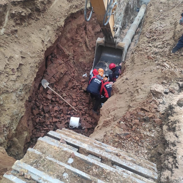 Elazığ'da altyapı kazısında göçük: 1 işçi ölü