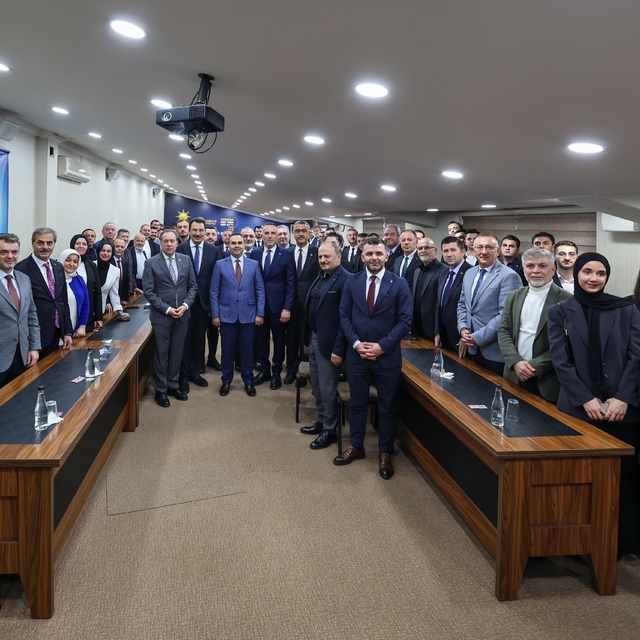 AK Parti İl Başkanı Tever'den Bakan Kacır'a teşekkür