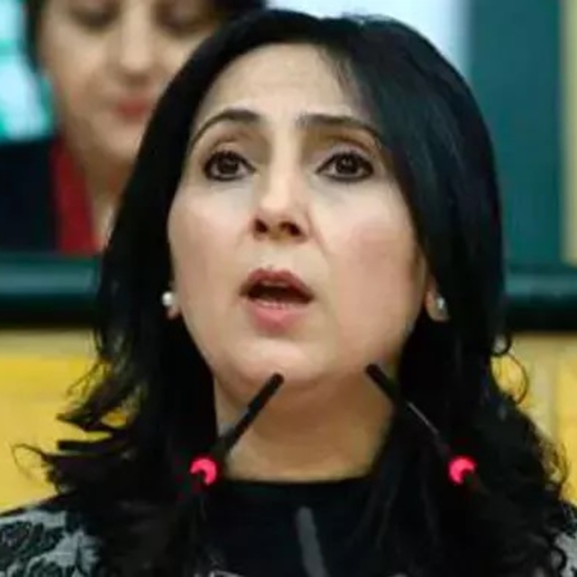 DEM Parti heyeti, Yüksekdağ ile görüşmek için cezaevinde (3)