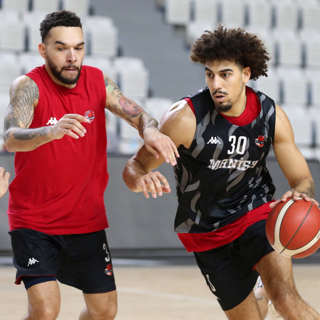 Manisa Basket hedefe "ilerleyerek ve büyüyerek" yürüyor