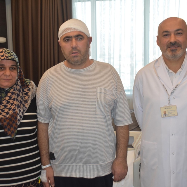 8 yıl süren 'delirten ağrılardan' ameliyatla kurtuldu