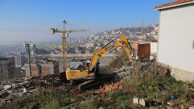 Kocaeli'de Cedit Mahallesi'nde kentsel dönüşüm alanı genişliyor