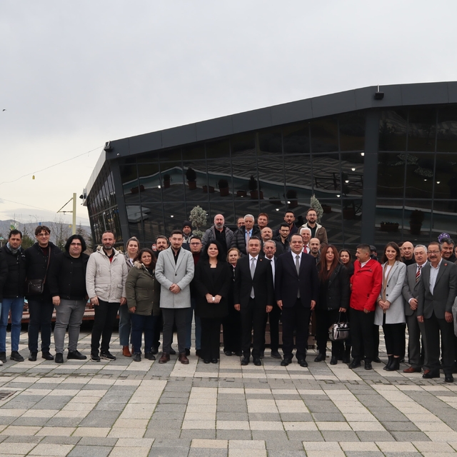 Afyonkarahisar'da CHP İl Başkanlığı "10 Ocak Çalışan Gazeteciler Günü"nü ku...