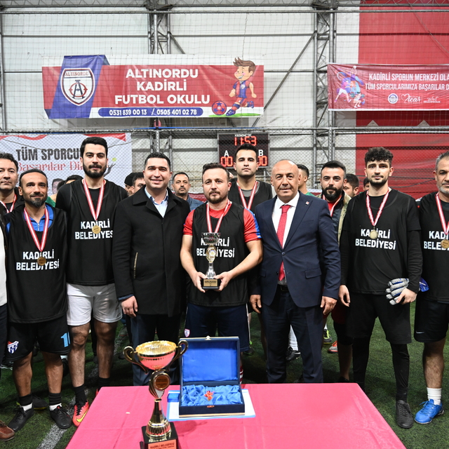 Kadirli'de kurumlar arası futbol turnuvası sona erdi