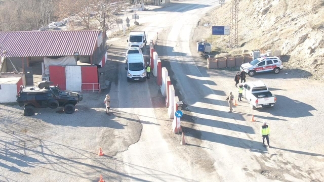 Şırnak'ta dron destekli trafik denetimi yapıldı