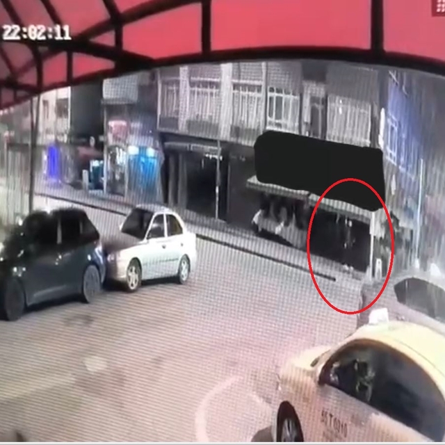 Sigortadan para almak için kendi marketini soymuş