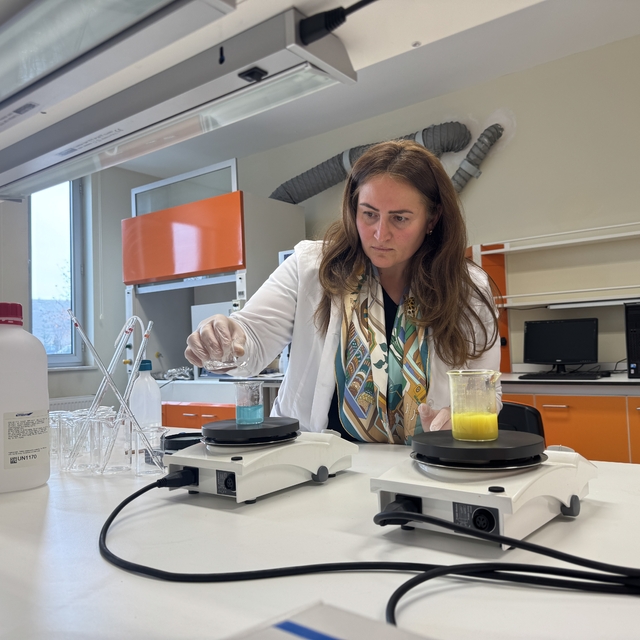 ÇAKÜ ve KAEÜ'lü akademisyenlerin meme kanseriyle ilgili çalışması olumlu so...