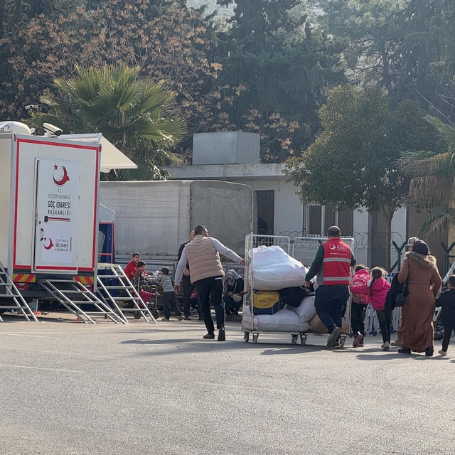 Suriyelilerin Hatay'daki sınır kapılarından ülkelerine dönüşü sürüyor