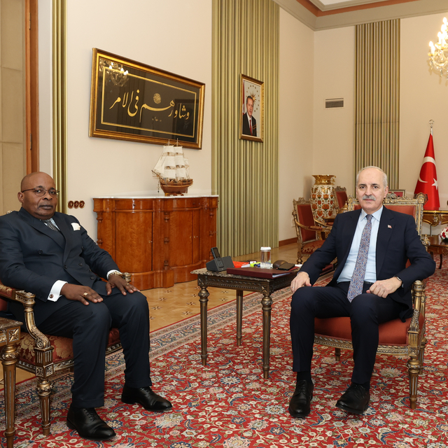 TBMM Başkanı Kurtulmuş, Ekvator Ginesi Büyükelçisi Akeng'i kabul etti