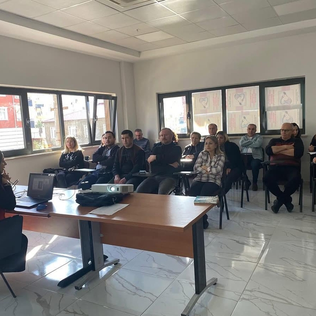 Bozyazı'da "kadına karşı şiddetle mücadele" konulu seminer düzenlendi