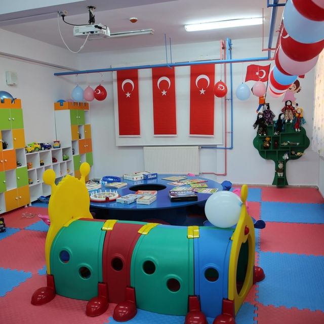 Şırnak'ta şehit bebek ve çocuklar anısına kütüphane kuruldu