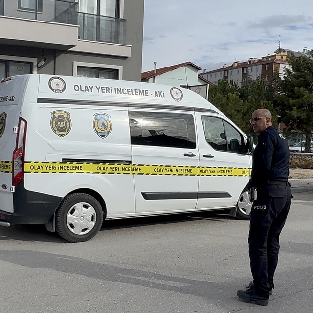 Isparta'da bıçaklı kavgada 4 kişi yaralandı