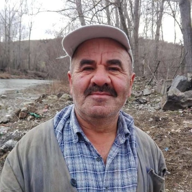 Yem karma makinesine kapılıp öldü