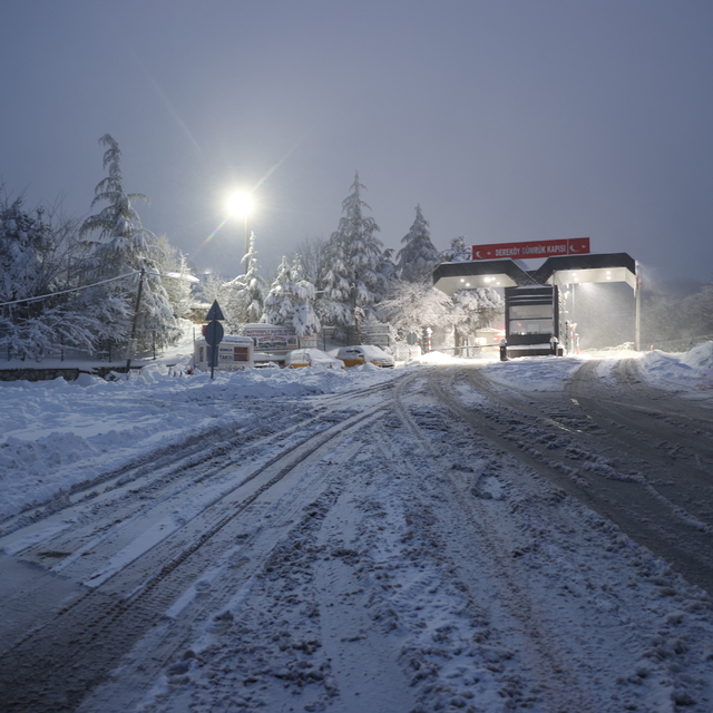 Kırklareli'nin yüksek kesimlerinde kar etkisini sürdürüyor