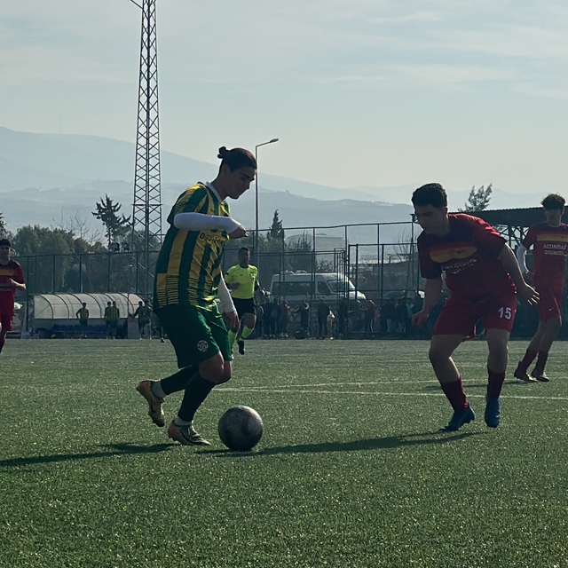 İskenderun'da okullar arası futbol turnuvası düzenlendi