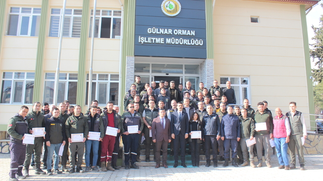 Gülnar'da orman personeline başarı ve teşekkür belgesi verildi