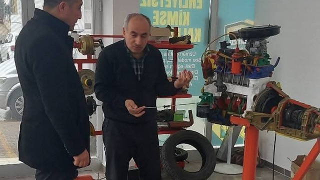 Beypazarı İlçe Milli Eğitim Müdürü Adem Uslu sürücü kurslarını ziyaret etti