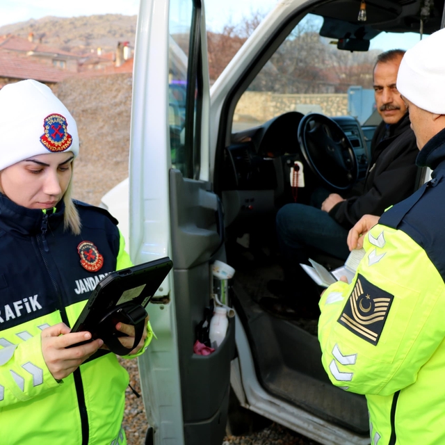 Kırşehir'de okul servisleri denetlendi