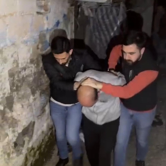 İzmir'de uyuşturucuya 2 tutuklama