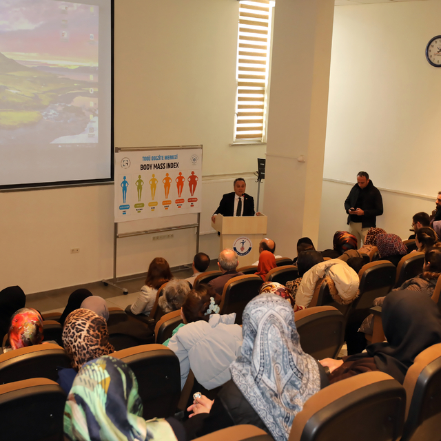 TOGÜ'de belirlenen kiloyu veren hastalara teşekkür belgesi verildi