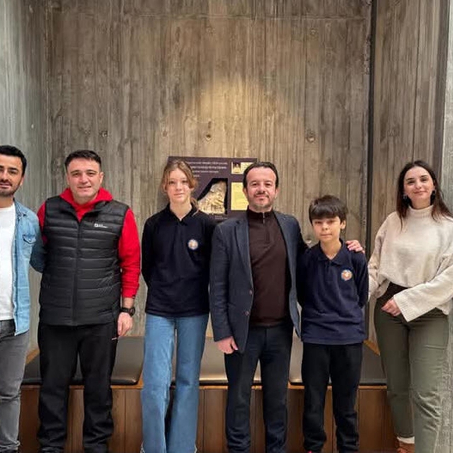 10 yaşındaki Ali Osman, 'Doğu Roma'ya ait sikkeyi müzeye bağışladı