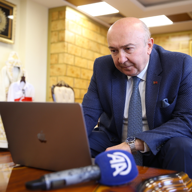 KSÜ Rektörü Yasım ve Türkoğlu Kaymakamı Mercan, AA'nın "Yılın Kareleri" oyl...