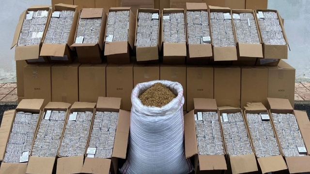 Kocaeli'de 1 milyon 220 bin makaron ele geçirildi