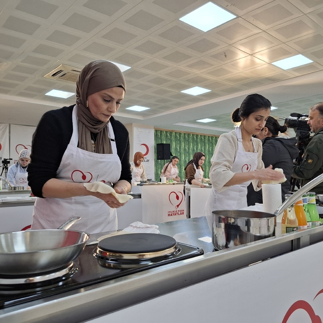 Türk Kızılay Genel Başkanı Yılmaz: Deprem bölgesinde 3,3 milyar nakit deste...