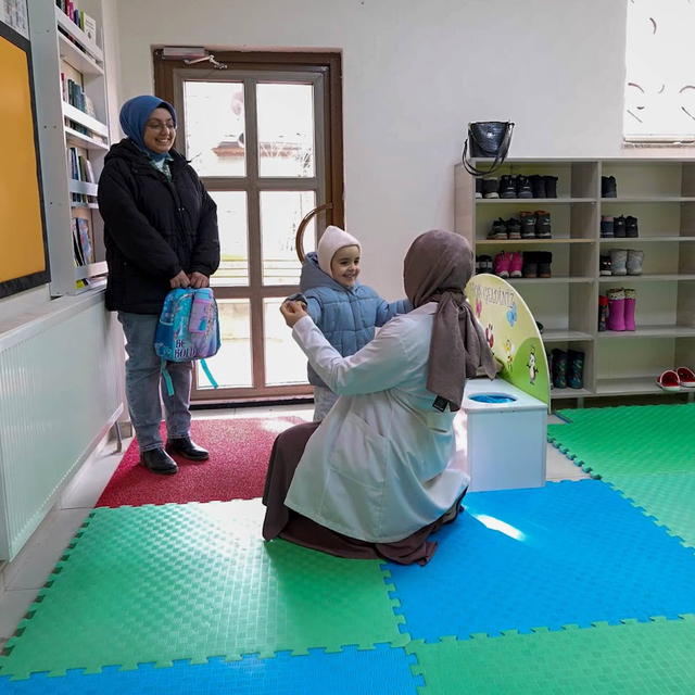 Diyanet İşleri Başkanı Erbaş, çocuğunu Kur'an kursuna gönderen annenin görü...