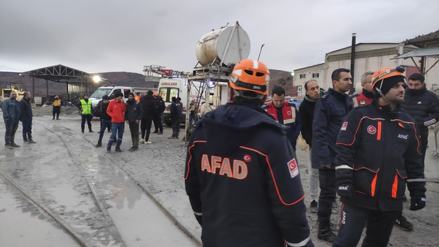 Konya'da, baraj tünelinde devrilen vagonun altında kalan işçi öldü