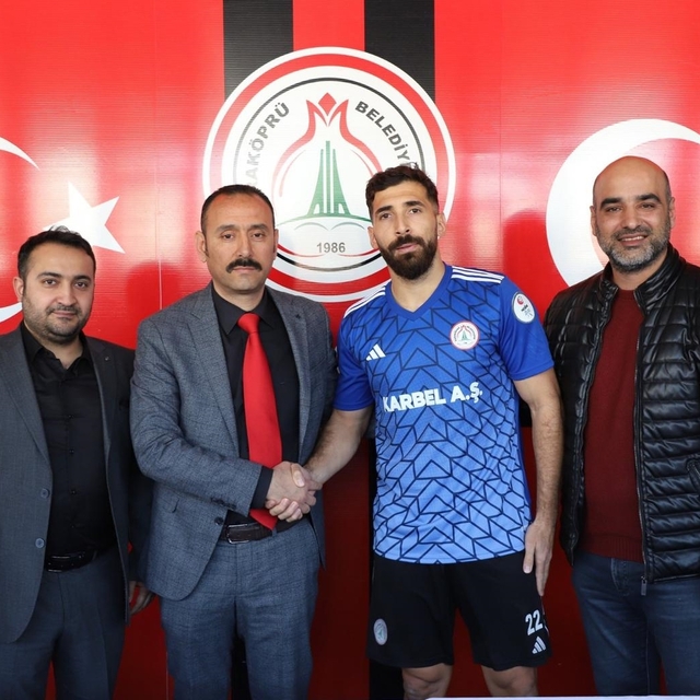 Karaköprü Belediyespor, orta saha oyuncusu Burak Çolak'ı transfer etti