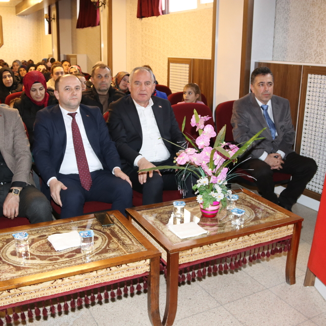 Taşova'da "Dilimizin Zenginlikleri" etkinliği düzenlendi