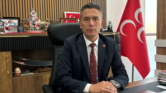 MHP Amasya İl Başkanı Akgül, Amasya Belediyesinden 35 işçinin işten çıkarmasıyla ilgili açıklama yaptı