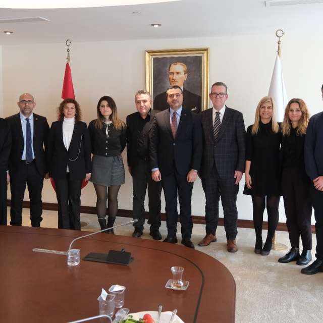 İzmir ve Manisa'da genç iletişimciler için proje başlatıldı