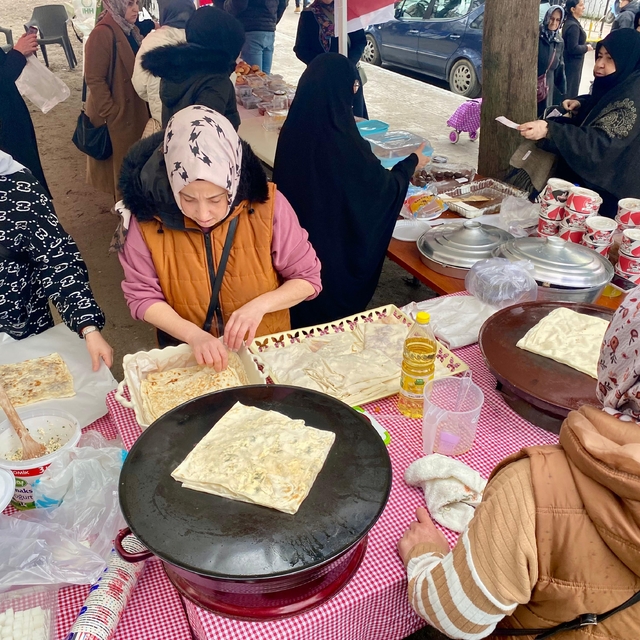 Sinop'ta savaş mağduru ülkeler yararına "Hayır Çarşısı" açıldı