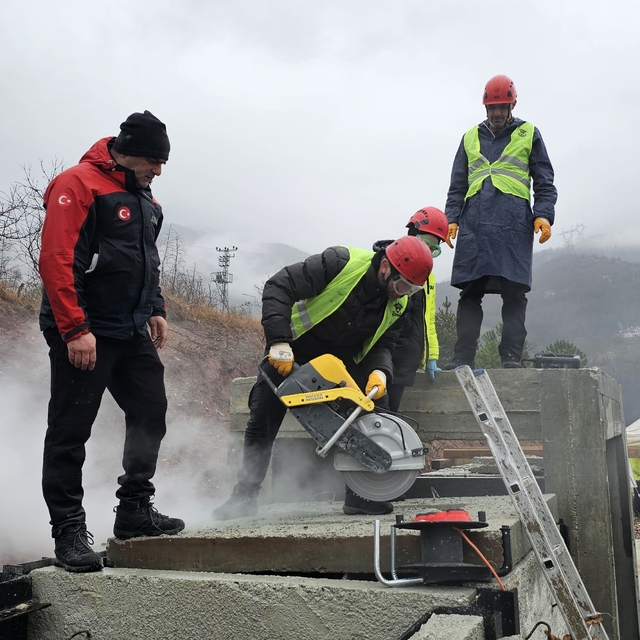 Artvin AFAD ekipleri gönüllülere eğitim veriyor