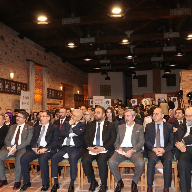 Bursa'da "Türkiye'nin Sivil Anayasa Yolculuğu Projesi Anayasa Buluşmaları"...