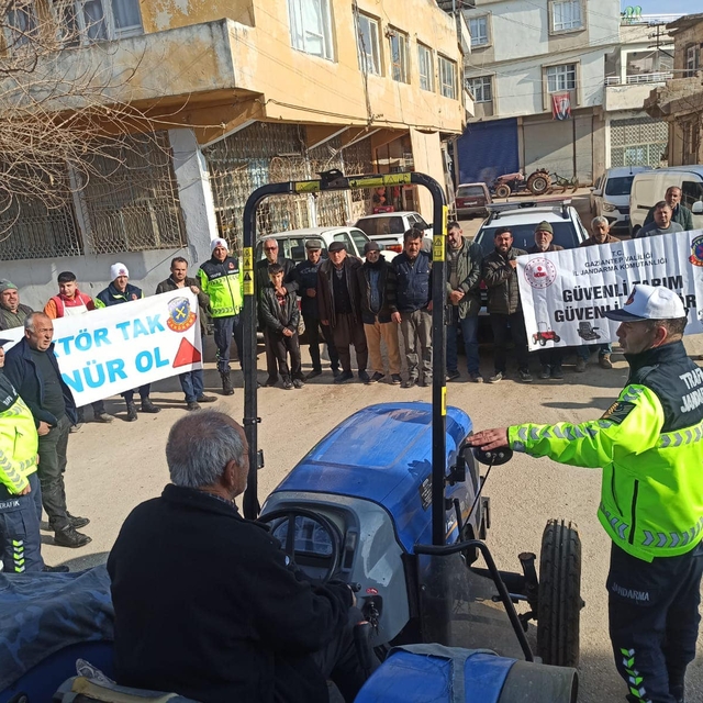 Nizip'te traktör sürücülerine eğitim verildi