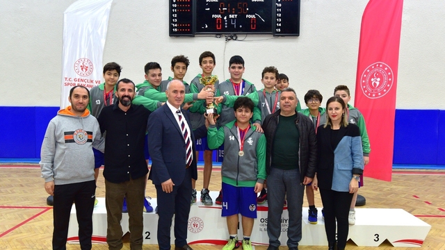 Osmaniye'de yıldızlar basketbol il birinciliği müsabakaları yapıldı