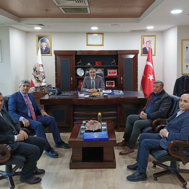 Elazığ'ın Keban ilçesine gelen Keban-Der üyeleri bazı ziyaretlerde bulundu